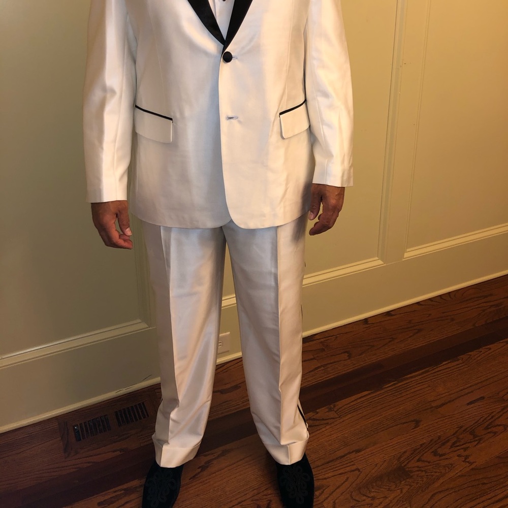 BeSpoke Fit 🧵 Tuxedo 🤵🏽 ♠️ - Picture 3 of 8
